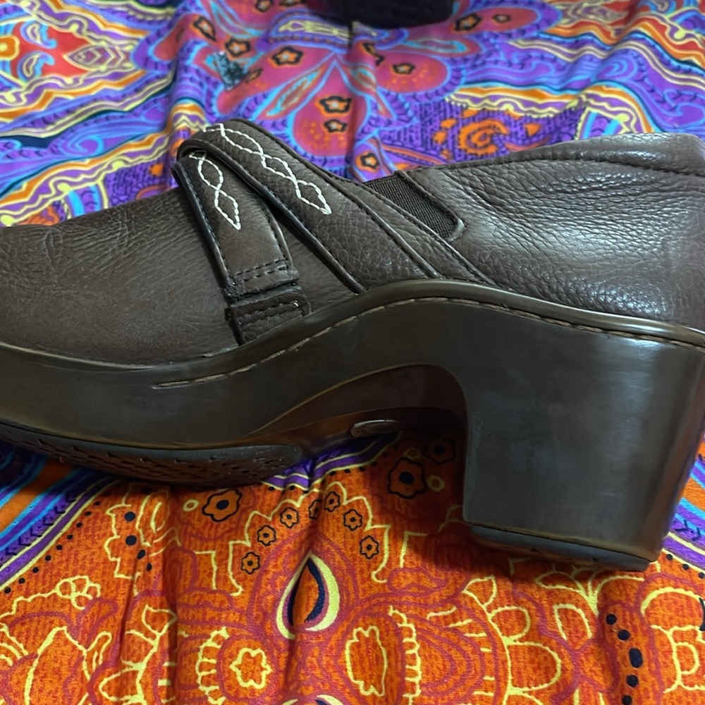 Clogs - Picture 4 of 4